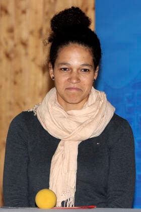 DFB-Integrationsbotschafterin Celia Sasic bei einem Besuch der Eliteschule des Fußballs in Langenhorn. Hamburg, 20.10.2021