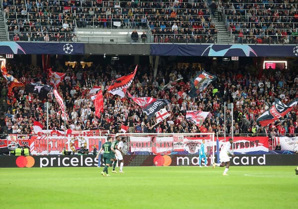 RB Salzburg vs. VfL, CL Salzburg, 20.10.2021, FUßBALL - FC Red Bull Salzburg vs. VfL Wolfsburg, Champions League Gruppe G, Vorrunde, Red Bull Arena, Saison 2021 22. RB Salzburg Fans Salzburg