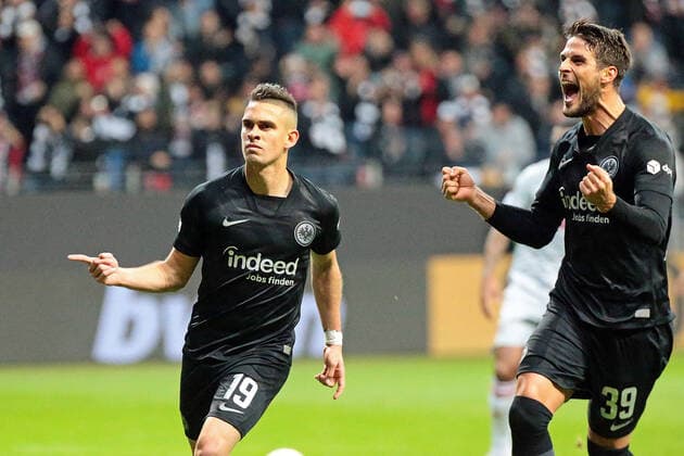 21.10.2021, xovx, Fußball UEFA - Europa League, Eintracht Frankfurt - Olympiakos Piräus v.l. Jubel nach dem Tor zum 1:0 beri Rafael Borre (Eintracht Frankfurt) und Goncalo Paciencia (Eintracht Frankfurt) (DFL DFB REGULATIONS PROHIBIT ANY USE OF PHOTOGRAPHS as IMAGE SEQUENCES and or QUASI-VIDEO) emspor Frankfurt