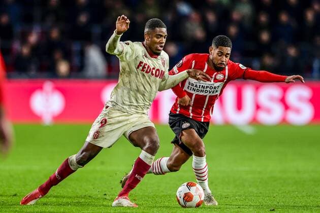 EINDHOVEN - (lr) Myron Boadu of AS Monaco, Phillipp Mwene of PSV Eindhoven during the UEFA Europa League match between PSV Eindhoven and AS Monaco at Phillips Stadium on October 21, 2021 in Eindhoven, Netherlands. ANP OLAF KRAAK UEFA Europa League 2021 2022 xVIxANPxSportx xxANPxIVx
