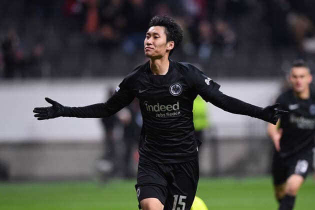 Fußball Europa League 3. Spieltag Eintracht Frankfurt - Olympiakos Piräus am 21.10.2021 im Deutsche Bank Park in Frankfurt Torjubel Jubel zum 3:1 durch Daichi Kamada ( Frankfurt )