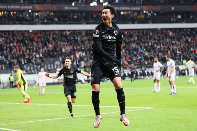 Eintracht Frankfurt - Olympiakos Piräus, UEFA Europa League Tor zum 3:1 durch Daichi Kamada (Eintracht Frankfurt, 15). Spiel der UEFA Europa League zwischen Eintracht Frankfurt und Olympiakos Piräus am 21. Oktober 2021 im Deutsche Bank Park in Frankfurt am Main., Frankfurt am Main Hessen Deutschland Deutsche Bank Park