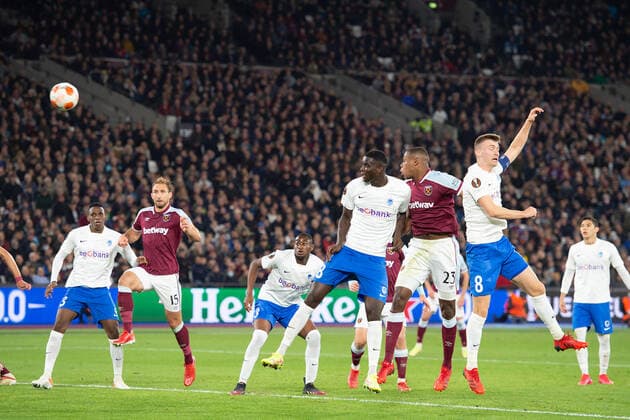 Issa Diop of West Ham United scores his side second goal during the UEFA Europa League match between West Ham United and KRC Genk at the London Stadium, Queen Elizabeth Olympic Park , London, England on 21 October 2021. Copyright: xSalvioxCalabresex 29580022
