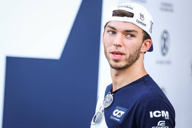 GASLY Pierre (fra), Scuderia AlphaTauri Honda AT02, portrait during the Formula 1 Aramco United States Grand Prix 2021, 17th round of the 2021 FIA Formula One World Championship, WM, Weltmeisterschaft from October 21 to 24, 2021 on the Circuit of the Americas, in Austin, Texas, United States of American - F1 - UNITED STATES GRAND PRIX 2021 DPPI Panoramic  00121035_AV6_5756