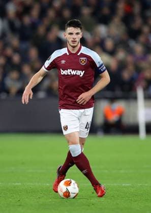 Fußball, England, Premier League, West Ham United, Ganzkörper, Saison 2021 2022 London, England, 21st October 2021. Declan Rice of West Ham United during the UEFA Europa League match at the London Stadium, London. Picture credit should read: David Klein Sportimage EDITORIAL USE ONLY. No use with unauthorised audio, video, data, fixture lists, club league logos or live services. Online in-match use limited to 120 images, no video emulation. No use in betting, games or single club league player publications. SPI-1258-0076