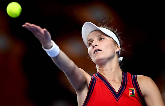 6678088 22.10.2021 Czech Republic s Marketa Vondrousova serves a ball during the women s singles quarterfinal tennis match against Russia s Anastasia Pavlyuchenkova at the Kremlin Cup, in Moscow, Russia. Alexey Filippov Sputnik Russia Tennis Kremlin Cup  4784659dee916eba