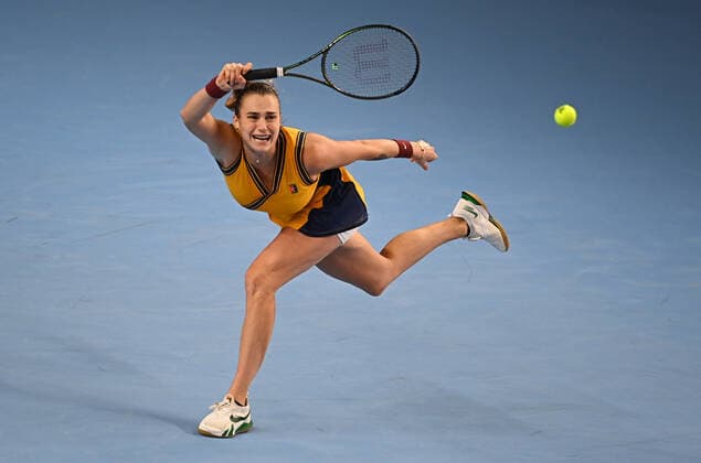 Sport Themen der Woche KW42 Sport Bilder des Tages 6678175 22.10.2021 Belarus Aryna Sabalenka returns a shot during the women s singles quarterfinal tennis match against Russia s Ekaterina Alexandrova at the Kremlin Cup, in Moscow, Russia. Alexey Filippov Sputnik Russia Tennis Kremlin Cup  cfa66cadba490841