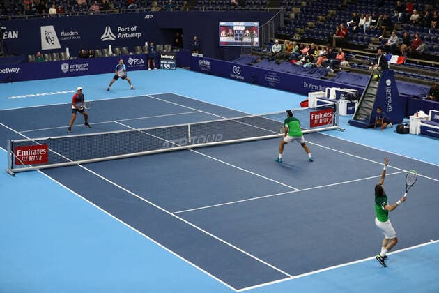 Illustration picture shows a doubles men game between Ukrainian Molchanov and Kazach Nedovyesov and French pair Mahut and Martin, a semi finals game at the European Open Tennis ATP, Tennis Herren tournament, in Antwerp, Friday 22 October 2021. DAVIDxPINTENS  x3120544x