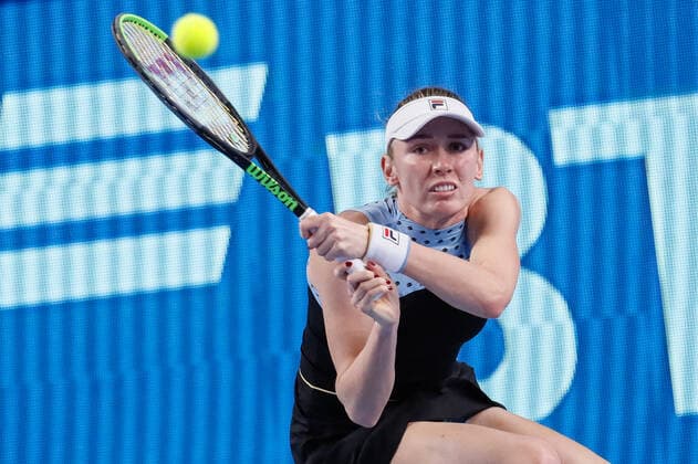 VTB Kremlin Cup 2021 International Tennis Tournament Ekaterina Alexandrova of Russia returns the ball to Aryna Sabalenka of Belarus during the women s singles quarterfinal tennis match of the WTA, Tennis Damen 500 VTB Kremlin Cup 2021 International Tennis Tournament at the Irina Viner-Usmanova Gymnastics Palace on October 22, 2021 in Moscow, Russia. Moscow Russia  Copyright: xMikexKireevx kireev-notitle211022_np85N
