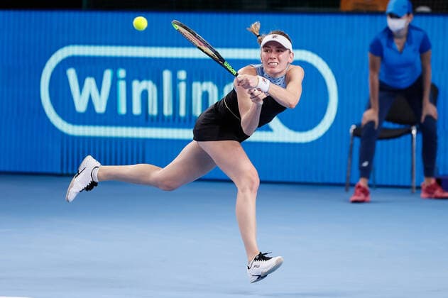 VTB Kremlin Cup 2021 International Tennis Tournament Ekaterina Alexandrova of Russia returns the ball to Aryna Sabalenka of Belarus during the women s singles quarterfinal tennis match of the WTA, Tennis Damen 500 VTB Kremlin Cup 2021 International Tennis Tournament at the Irina Viner-Usmanova Gymnastics Palace on October 22, 2021 in Moscow, Russia. Moscow Russia  Copyright: xMikexKireevx kireev-notitle211022_npOlY