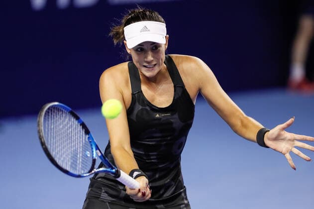 VTB Kremlin Cup 2021 International Tennis Tournament Garbine Muguruza of Spain returns the ball to Anett Kontaveit of Estonia during the women s singles quarterfinal tennis match of the WTA, Tennis Damen 500 VTB Kremlin Cup 2021 International Tennis Tournament at the Luzhniki Palace of Sports on October 22, 2021 in Moscow, Russia. Moscow Russia  Copyright: xMikexKireevx kireev-notitle211022_np8O4