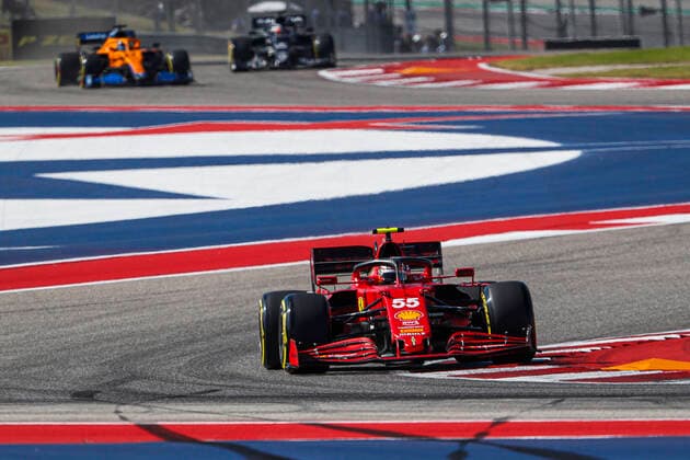 55 SAINZ Carlos (spa), Scuderia Ferrari SF21, action during the Formula 1 Aramco United States Grand Prix 2021, 17th round of the 2021 FIA Formula One World Championship, WM, Weltmeisterschaft from October 21 to 24, 2021 on the Circuit of the Americas, in Austin, Texas, United States of American - F1 - UNITED STATES GRAND PRIX 2021 DPPI Panoramic  2021599