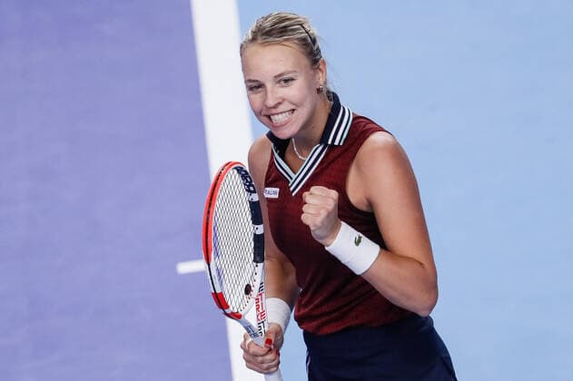 Sport Themen der Woche KW42 Sport Bilder des Tages VTB Kremlin Cup 2021 International Tennis Tournament Anett Kontaveit of Estonia celebrates victory over Marketa Vondrousova of Czech Republic during the women s singles semifinal tennis match of the WTA, Tennis Damen 500 VTB Kremlin Cup 2021 International Tennis Tournament at the Irina Viner-Usmanova Gymnastics Palace on October 23, 2021 in Moscow, Russia. Moscow Russia  Copyright: xMikexKireevx kireev-notitle211023_npCO1