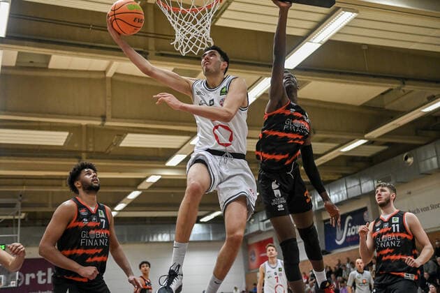 Barmer 2. Basketball Bundesliga ProB, Rheinstars Koeln vs. Dragons Rhoendorf, 23.10.2021 Samuel Jammal Schmedes (RheinStars Koeln 32), Barmer 2. Basketball Bundesliga ProB, Rheinstars Koeln vs. Dragons Rhoendorf am 23.10.2021 im ASV Koeln in Koeln (Nordrhein-Westfalen) Copyright: xBEAUTIFULxSPORTS Mueller-Laschetx