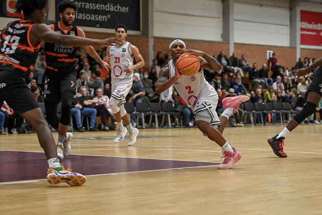 Barmer 2. Basketball Bundesliga ProB, Rheinstars Koeln vs. Dragons Rhoendorf, 23.10.2021 Vincent Lamont Golson Jr (RheinStars Koeln 2), Barmer 2. Basketball Bundesliga ProB, Rheinstars Koeln vs. Dragons Rhoendorf am 23.10.2021 im ASV Koeln in Koeln (Nordrhein-Westfalen) Copyright: xBEAUTIFULxSPORTS Mueller-Laschetx
