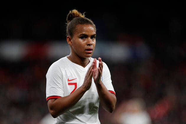 Nikita Parris of England Women applauds fans during the Women s World Cup Qualifier match between England Women and Northern Ireland Women at Wembley Stadium, London, England on 23 October 2021. Copyright: xCarltonxMyriex 29700132