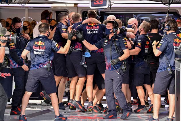 Red Bull Racing team, F1 Grand Prix of USA at Circuit of The Americas on October 23, 2021 in Austin, United States of America. (Photo by HOCH ZWEI) Austin United States of America