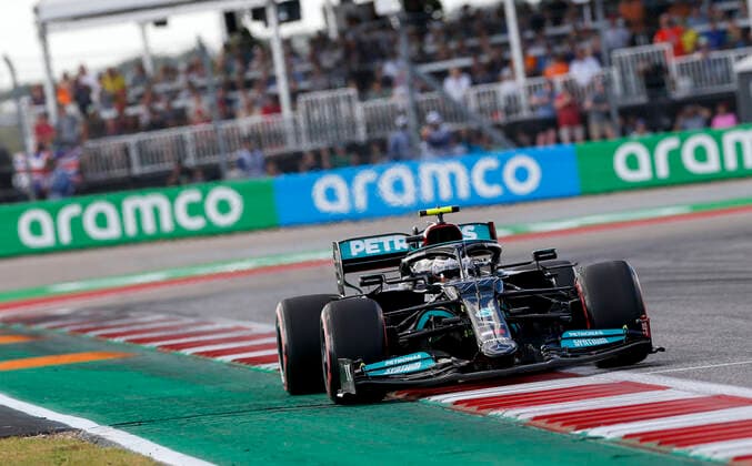 77 Valtteri Bottas (FIN, Mercedes-AMG Petronas F1 Team), F1 Grand Prix of USA at Circuit of The Americas on October 23, 2021 in Austin, United States of America. (Photo by HOCH ZWEI) Austin United States of America