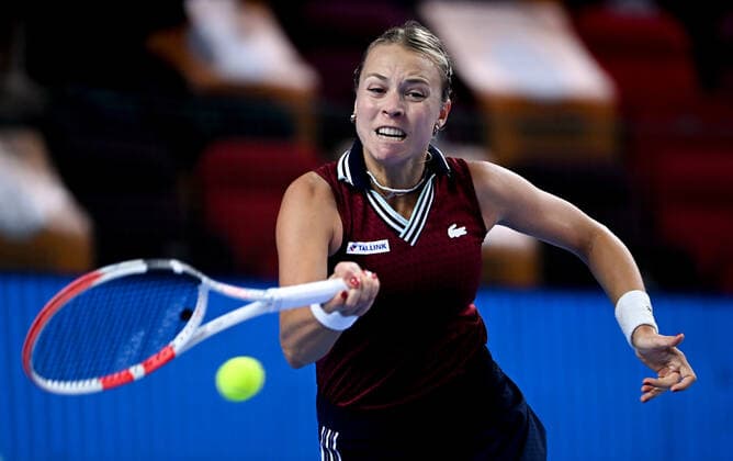6679480 24.10.2021 Estonia?s Anett Kontaveit returns a shot during the women s singles final tennis match against Russia s Ekaterina Alexandrova at the Kremlin Cup, in Moscow, Russia. Alexey Filippov Sputnik Russia Tennis Kremlin Cup  acbafff7344e2abb