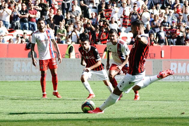 Penalty - Andy Delort (OGC Nice) FOOTBALL : OGC Nice vs Lyon - Ligue 1 Uber Eats - Nice - 24 10 2021 NorbertScanella Panoramic 