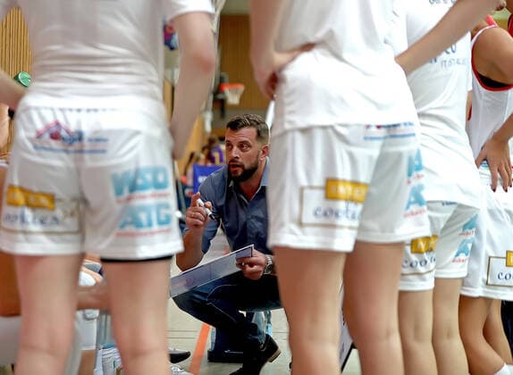 GSD zje123 Basketball Bundesliga Frauen Medical Instinct Veilchen BG74 - GiroLive-Panthers Osnabrück Osnabrücks Trainer Aleksandar Cuic
