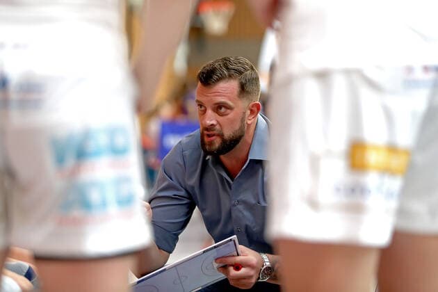 GSD zje123 Basketball Bundesliga Frauen Medical Instinct Veilchen BG74 - GiroLive-Panthers Osnabrück Osnabrücks Trainer Aleksandar Cuic