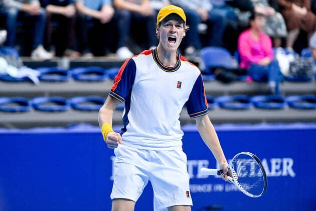 Italian Jannik Sinner celebrates after winning a tennis match between Italian Sinner and Argentinian Schwartzman, the finals of the singles at the European Open Tennis ATP, Tennis Herren tournament, in Antwerp, Sunday 24 October 2021. LAURIExDIEFFEMBACQ  x3123482x