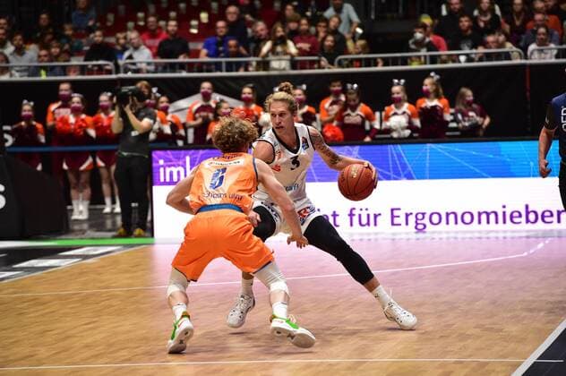 24.10.2021, easyCredit Basketball Bundesliga, BBL, Saison 2021 2022, Herren, Chemnitz Niners - Ratiopharm Ulm, Copyright: Seidel Trienitz Per Günther, Ratiopharm Ulm, Malte Ziegenhagen, Niners Chemnitz Chemnitz Messe Chemnitz Sachsen Germany