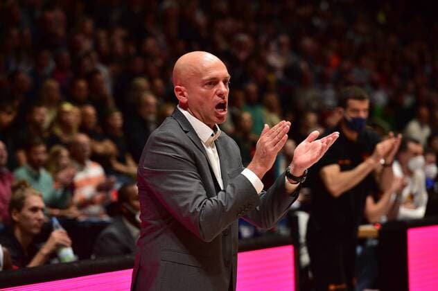 24.10.2021, easyCredit Basketball Bundesliga, BBL, Saison 2021 2022, Herren, Chemnitz Niners - Ratiopharm Ulm, Copyright: Seidel Trienitz Rodrigo Pastore (Headcoach), Niners Chemnitz Chemnitz Messe Chemnitz Sachsen Germany