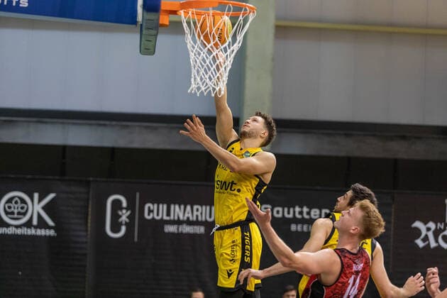, ¨¨¨Tigers Tübingen vs. Bayer Giants Leverkusen, 2. Basketball, Bundesliga, Pro A, Barmer 2 Basketball, Spieltag 6, Spielzeit 2021 2022, 24.10.2021, ¨¨ Tigers Tübingen - Bayer Giants Leverkusen, Basketball, 2. Bundesliga, Barmer 2 Basketball, Spieltag 6, Spielzeit 2020 2021, 24.10.2021 Rottenburg am Neckar Copyright: xNinaxSander xEibnerxPressefotoxIx EP_NSR