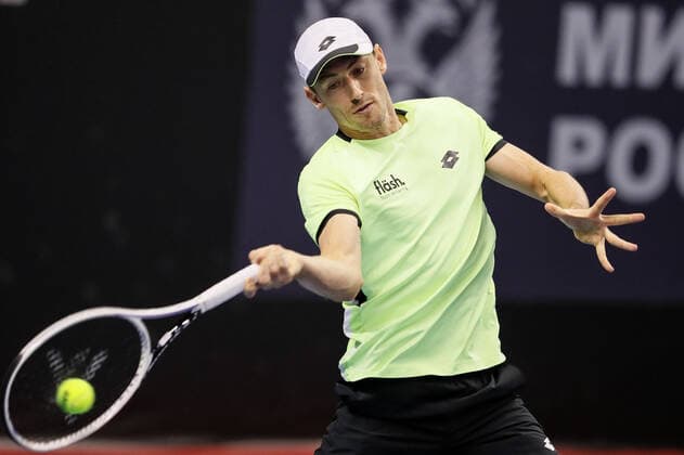 ATP, Tennis Herren St. Petersburg Open 2021 International Tennis Tournament John Millman of Australia returns the ball to Yshai Oliel of Israel during the men s singles Round of 32 tennis match of the ATP 250 St. Petersburg Open 2021 International Tennis Tournament at the Sibur Arena on October 26, 2021 in Saint Petersburg, Russia. Saint Petersburg Russia  Copyright: xMikexKireevx kireev-notitle211026_npx1V