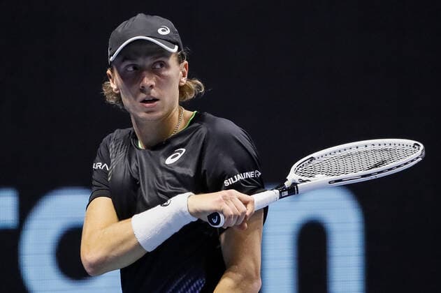 ATP, Tennis Herren St. Petersburg Open 2021 International Tennis Tournament Emil Ruusuvuori of Finland looks on during the men s singles Round of 32 tennis match of the ATP 250 St. Petersburg Open 2021 International Tennis Tournament against Taylor Fritz of United States at the Sibur Arena on October 26, 2021 in Saint Petersburg, Russia. Saint Petersburg Russia  Copyright: xMikexKireevx kireev-notitle211026_np0ba