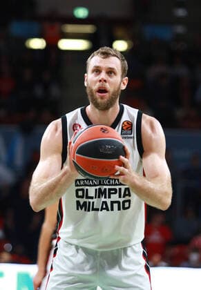 9 Nicolo Melli (Olimpia Milano) am Ball Basketball EuroLeague FC Bayern Muenchen vs. Olimpia Milano im Audi Dome am 26.10.2021, FOTO: Mladen Lackovic LakoPress