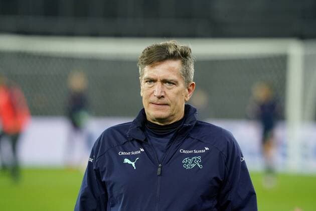 Foto Manuel Geisser 26.10.2021 Stadion Letziugrund . Fussball Frauen Nationalmannschaft Saison 2021 2022 Schweiz - Kroatien.5:0 Bild : Nils Nielsen Trainer (SUI) Einzelbild Aktion