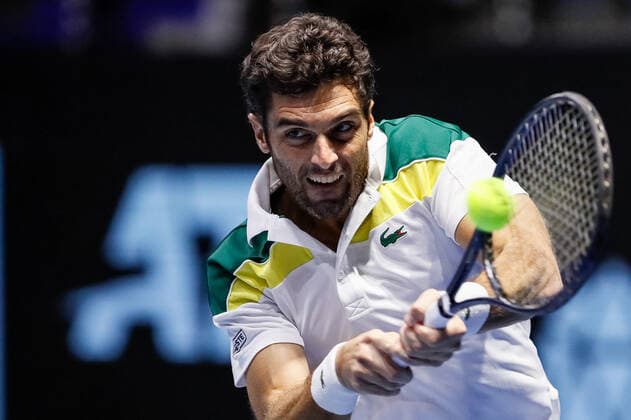 ATP, Tennis Herren St. Petersburg Open 2021 International Tennis Tournament Pablo Andujar of Spain returns the ball to Denis Shapovalov of Canada during the men s singles Round of 16 tennis match of the ATP 250 St. Petersburg Open 2021 International Tennis Tournament at the Sibur Arena on October 26, 2021 in Saint Petersburg, Russia. Saint Petersburg Russia  Copyright: xMikexKireevx kireev-notitle211027_npmWq