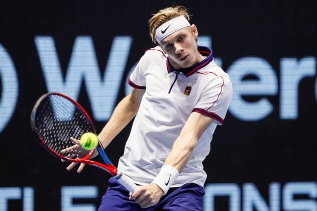 ATP, Tennis Herren St. Petersburg Open 2021 International Tennis Tournament Denis Shapovalov of Canada returns the ball to Pablo Andujar of Spain during the men s singles Round of 16 tennis match of the ATP 250 St. Petersburg Open 2021 International Tennis Tournament at the Sibur Arena on October 26, 2021 in Saint Petersburg, Russia. Saint Petersburg Russia  Copyright: xMikexKireevx kireev-notitle211027_npWPQ