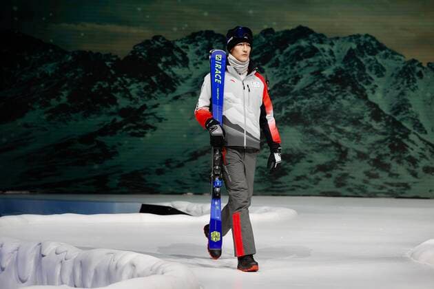 BEIJING, CHINA - OCTOBER 27: Model showcases uniform and accouterments for technical officers during the release ceremony of uniforms and accouterments for Beijing 2022 Olympic and Paralympic Winter games, Winterspiele,Spiele, Summer games at Shougang Park on October 27, 2021 in Beijing, China.  Copyright: xVCGx CFP111354971847 
