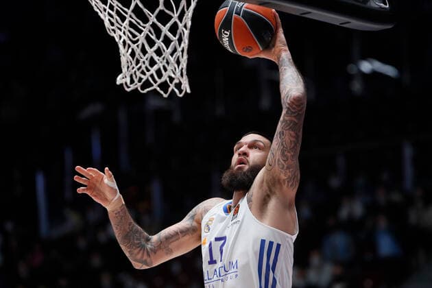 Zenit St Petersburg V Real Madrid - Turkish Airlines EuroLeague Vincent Poirier of Real Madrid in action during the EuroLeague Basketball match between Zenit St. Petersburg and Real Madrid on October 27, 2021 at Yubileyny Sports Palace in Saint Petersburg, Russia. Saint Petersburg Russia  Copyright: xMikexKireevx kireev-notitle211027_npWQy