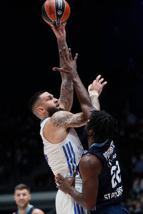 Zenit St Petersburg V Real Madrid - Turkish Airlines EuroLeague Alex Poythress (R) of Zenit and Vincent Poirier of Real Madrid in action during the EuroLeague Basketball match between Zenit St. Petersburg and Real Madrid on October 27, 2021 at Yubileyny Sports Palace in Saint Petersburg, Russia. Saint Petersburg Russia  Copyright: xMikexKireevx kireev-notitle211027_npn5q