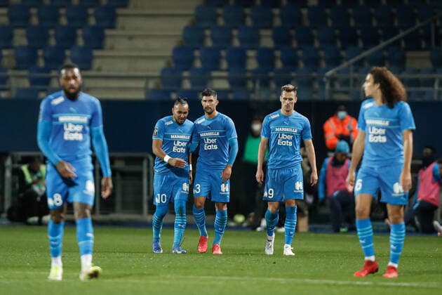 Joie des joueurs de Marseille apres le but de Dimitri Payet (Marseille) FOOTBALL : Nice vs Marseille - J3- Ligue1 Ubereat - 27 10 2021 AurelienMorissard Panoramic 