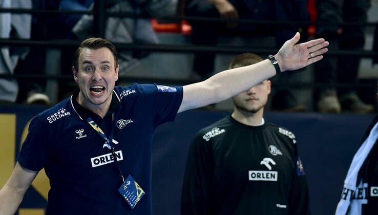 27.10.2021 Skopje(North Macedonia) HC Vardar 1961-THW Kiel EHF Champions League Men Group Phase men s handball Filip Jicha THW Kiel coach react during match :Str