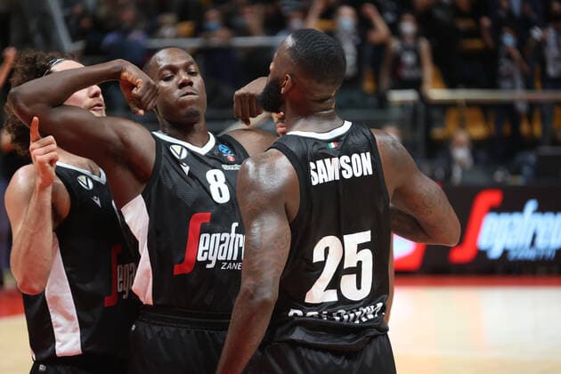 October 27, 2021, Bologna, Italy: Kevin Hervey (Segafredo Virtus Bologna)(L) and Jakarr Sampson (Segafredo Virtus Bologna) during the Eurocup tournament match Segafredo Virtus Bologna Vs. Ratiopharm Ulm at the Paladozza sports palace - Bologna, October 27, 2021 Basketball EuroCup Championship - Virtus Bologna vs Basketball Ulm, Bologna, Italy  - ZUMAl164 20211027_zsa_l164_243 Copyright: xMichelexNuccix