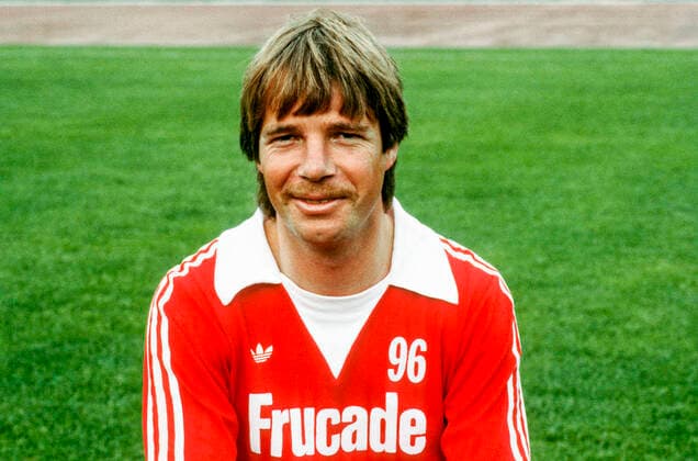 Peter Anders - Spieler bei Hannover 96 Saison 1979-80 am 12.07.1979. *** Peter Anders player for Hannover 96 season 1979 80 on 12 07 1979