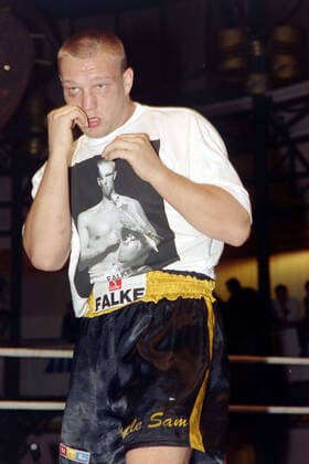 09.12.95 Boxen Schulz - Botha Deutschland, Stuttgart, 09.12.1995, Boxen, Schulz - Botha: Axel Schulz. *** 09 12 95 Boxing Schulz Botha Germany, Stuttgart, 09 12 1995, Boxing, Schulz Botha Axel Schulz