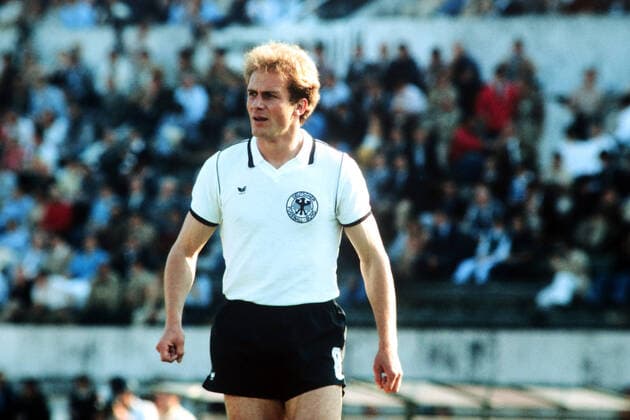 14.06.80 Deutschland - Niederlande Italien, Neapel, 14.06.1980, Fussball, UEFA; EM Europameisterschaft 1980 in Italien, DFB Deutschland - Niederlande (3:2): Karl-Heinz Rummenigge (Deutschland). *** 14 06 80 Germany Netherlands Italy, Naples, 14 06 1980, Football, UEFA European Championship 1980 in Italy, DFB Germany Netherlands 3 2 Karl Heinz Rummenigge Germany