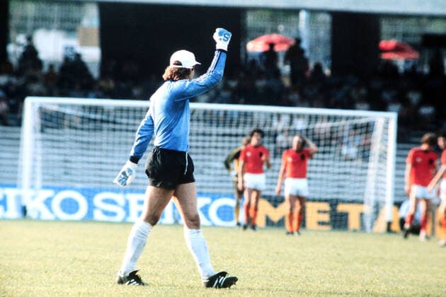 14.06.80 Deutschland - Niederlande Italien, Neapel, 14.06.1980, Fussball, UEFA; EM Europameisterschaft 1980 in Italien, DFB Deutschland - Niederlande (3:2): Harald Toni Schumacher (Deutschland). *** 14 06 80 Germany Netherlands Italy, Naples, 14 06 1980, Football, UEFA European Championship 1980 in Italy, DFB Germany Netherlands 3 2 Harald Toni Schumacher Germany