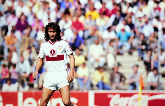 23.04.88 VfB Stuttgart - Bayer 05 Uerdingen Deutschland, Stuttgart, 23.04.1988, Fussball, Bundesliga, VfB Stuttgart - Bayer 05 Uerdingen (1:3): Maurizio Gaudino (VfB Stuttgart). *** 23 04 88 VfB Stuttgart Bayer 05 Uerdingen Germany, Stuttgart, 23 04 1988, Football, Bundesliga, VfB Stuttgart Bayer 05 Uerdingen 1 3 Maurizio Gaudino VfB Stuttgart