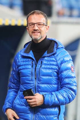 29.10.2021, xtvx, Fussball 1.Bundesliga, TSG 1899 Hoffenheim - Hertha BSC Berlin emspor, v.l. Geschaeftsfuehrer Fredi Bobic (Hertha BSC Berlin) <p (DFL DFB REGULATIONS PROHIBIT ANY USE OF PHOTOGRAPHS as IMAGE SEQUENCES and or QUASI-VIDEO) Sinsheim