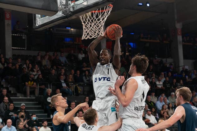 easyCredit Basketball Bundesliga, Hamburg, 29.10.2021 easyCredit Basketball Bundesliga, Hamburg Towers vs. MLP Academics Heidelberg, Zach Brown ( 1 Hamburg Towers) Copyright: xBEAUTIFULxSPORTS Mohwinkelx