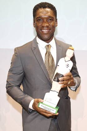 Clarence Seedorf, Walther Bensemann-Preisträger 2021 Fußball Gala Deutscher Fußball-Kulturpreis 2021 Nürnberg Copyright: xZichyx Eibner-Pressefotox EP_rzy